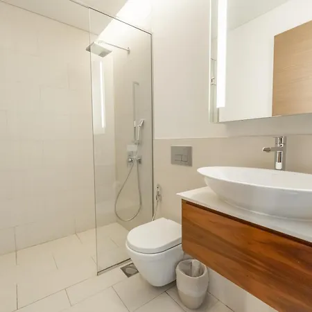 Fam Living City Walk - Opposite City Walk Mall - 2A Dubai Exterior photo