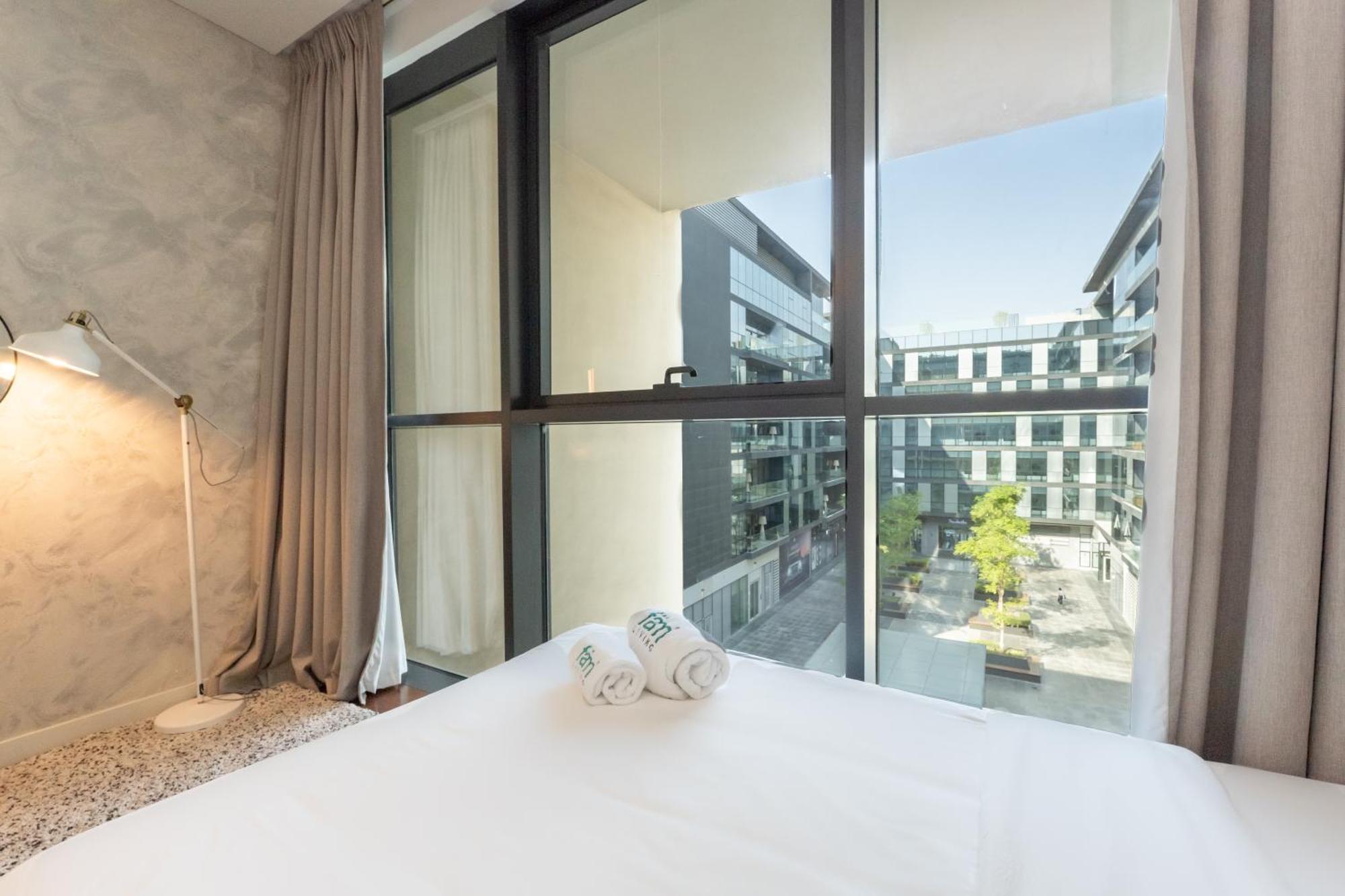 Appartamento Fam Living Walk - Opposite Walk Mall - 2a Dubai