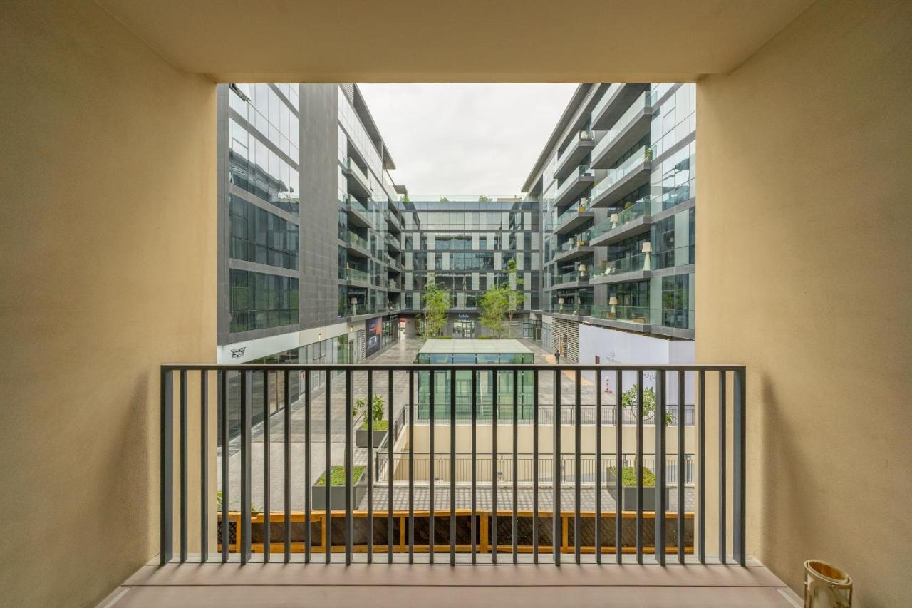 Апартаменты Fam Living Walk - Opposite Walk Mall - 2a