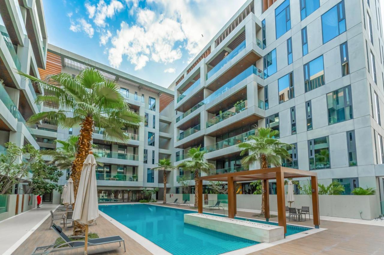 Апартаменты Fam Living Walk - Opposite Walk Mall - 2a