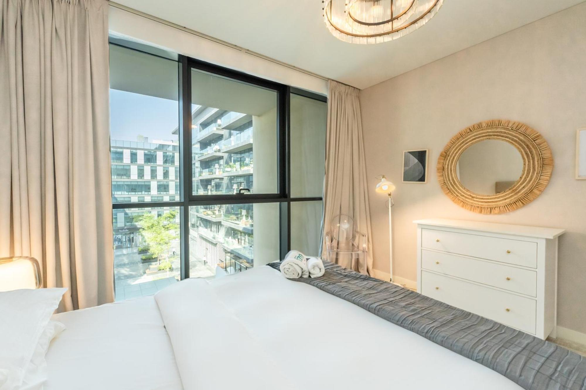 Fam Living Walk - Opposite Walk Mall - 2a Апартаменты *